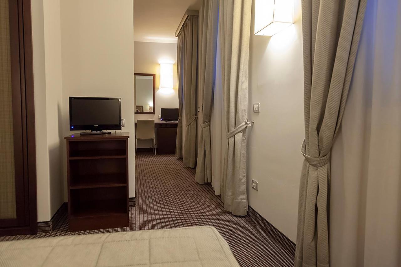 Hotel Dei Gonzaga ريجّولو المظهر الخارجي الصورة